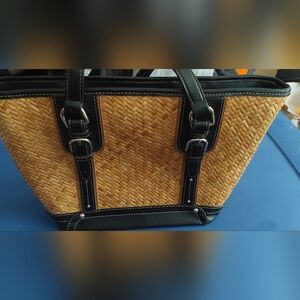 Vintage Aigner Woven Straw Tan and Black Women's Handbag Smoke free Home